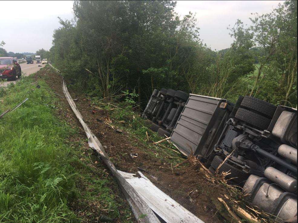A lorry overturned on the M20 between junctions 9 and 8. Picture: Highways England