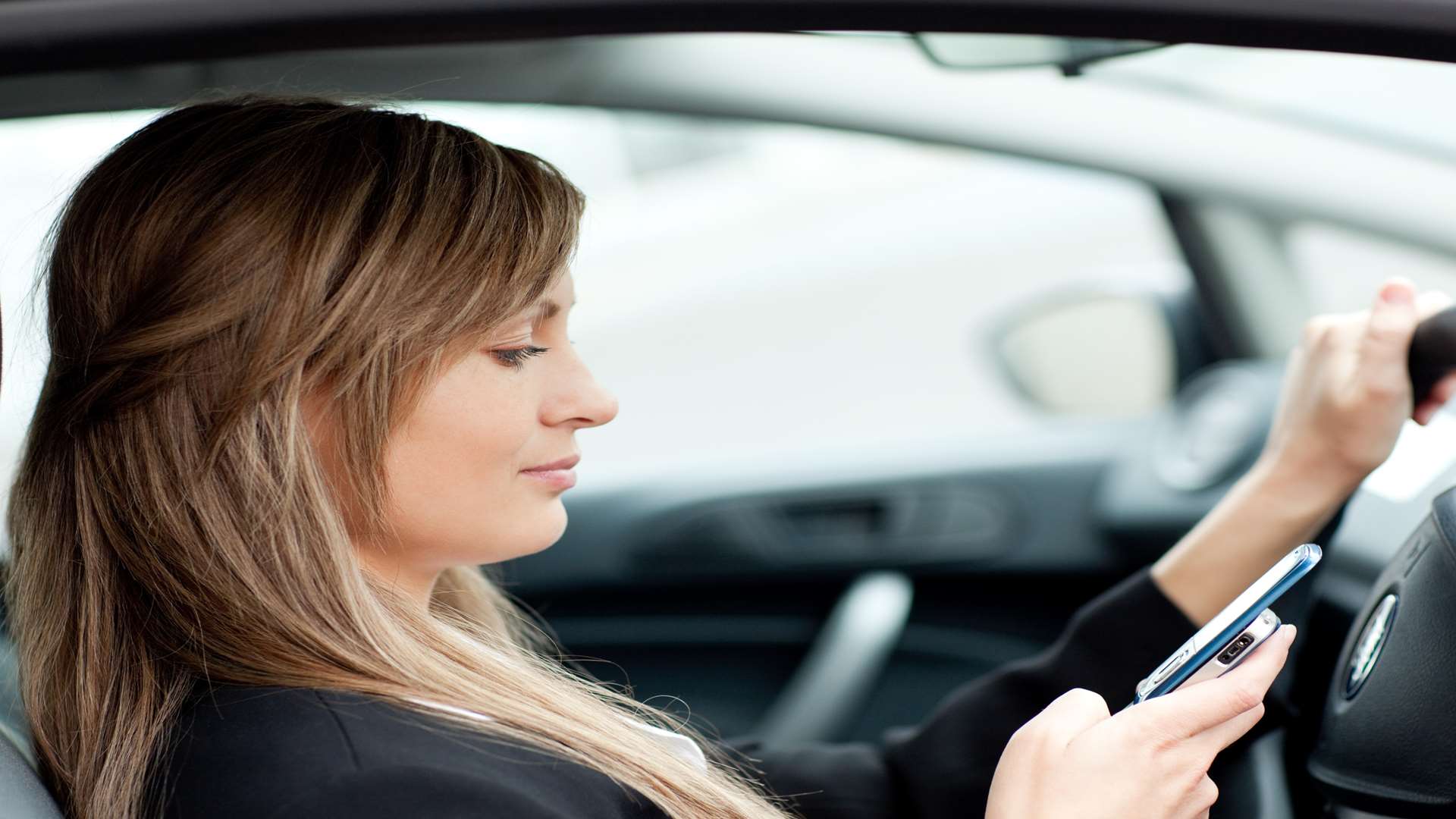 Some 1,096 reports of drivers using their phone at the wheel were reported in Kent last year. Picture: Thinkstock