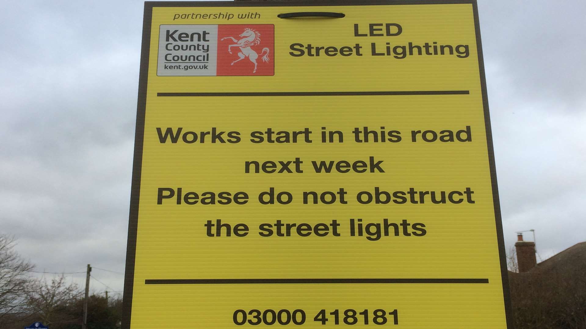 Advance warning of work on the lights