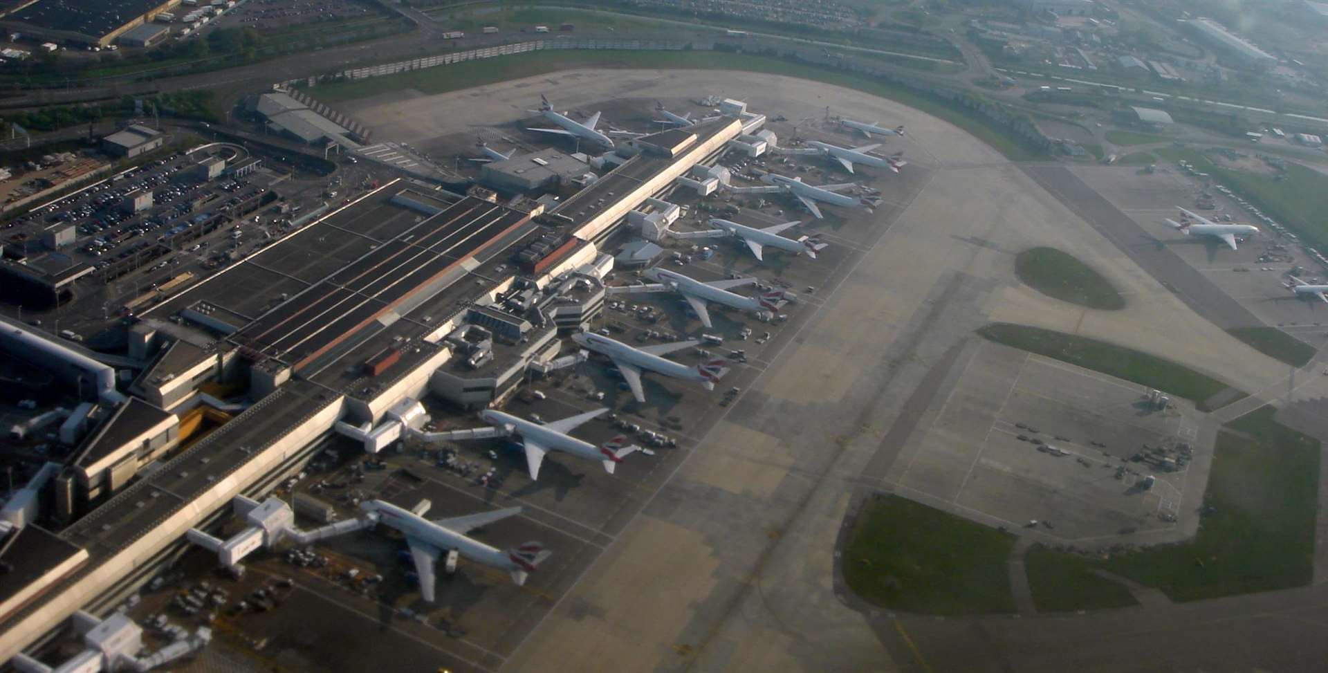 Heathrow Airport (2664872)
