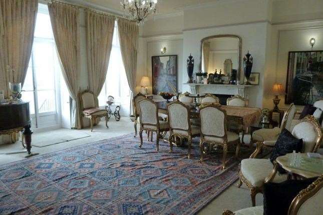Inside the regency property. Picture: Zoopla / Mayes and Johnson