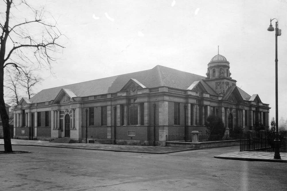 Dartford library circa 1937.