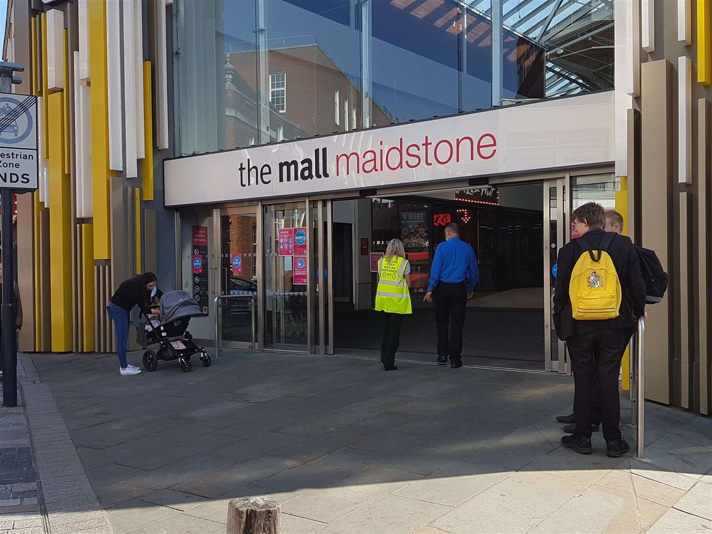 The Mall Shopping Centre's King Street entrance