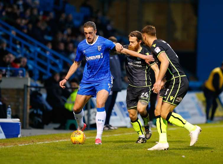 Tom Eaves working hard upfront for the Gills Picture: Andy Jones