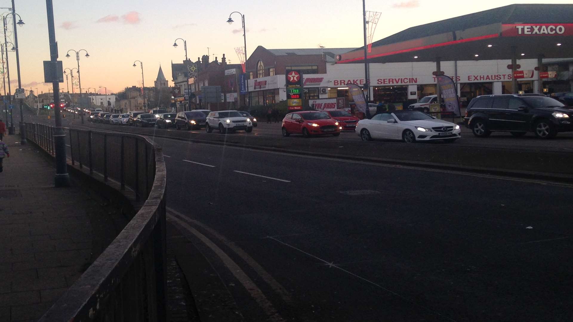 Traffic from Strood is being prevented from using Rochester Bridge following the accident