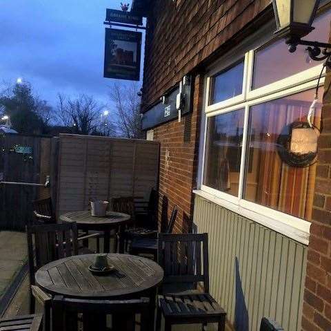 The outside area, to the right of the pub as you look from the front, was tidy and well-maintained