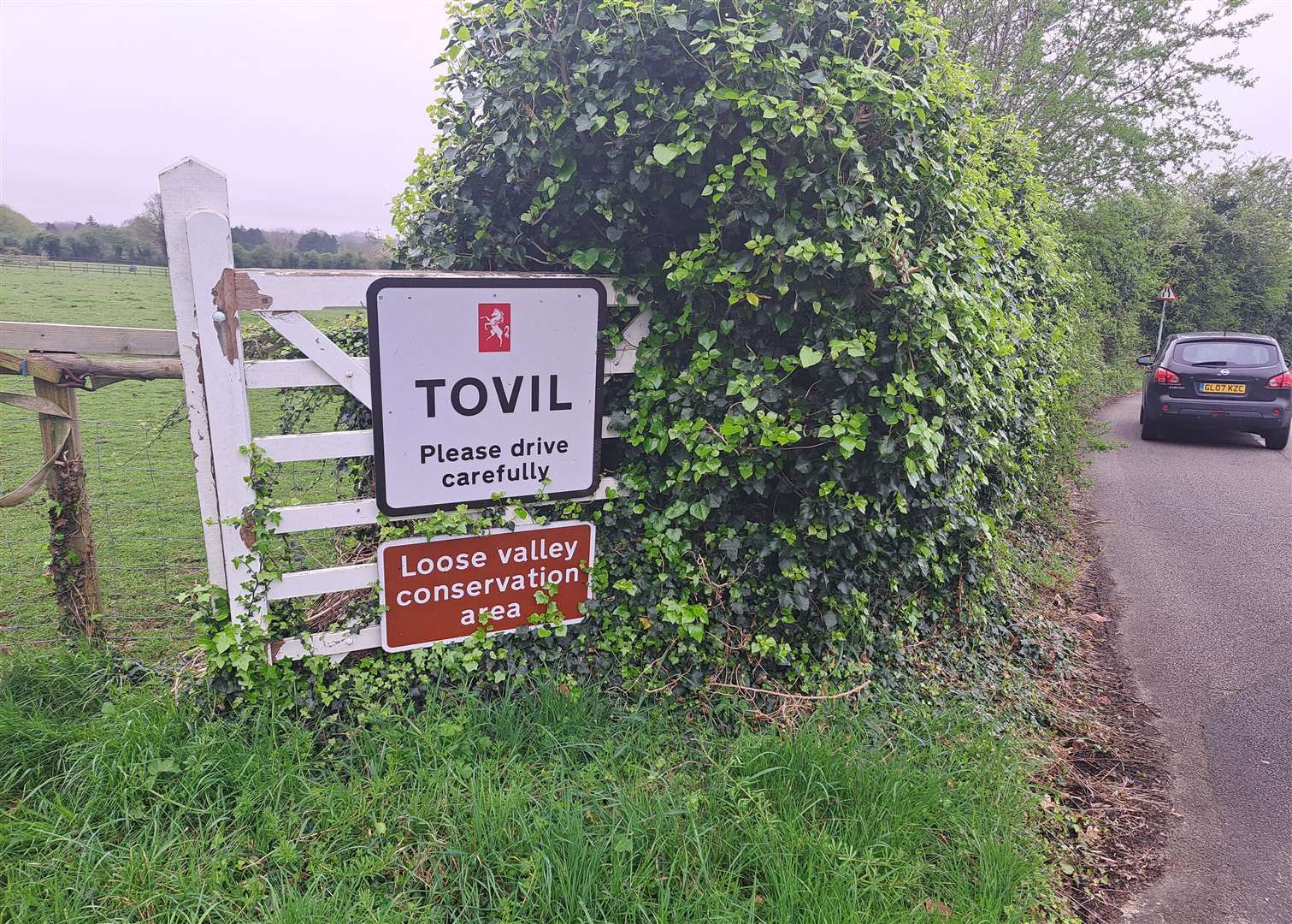 Saxon Way is below the roadside sign marking entry to Tovil, but it seems is now in Loose