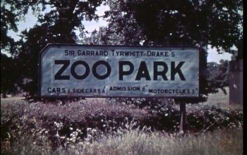 The sign at the entry to the new zoo