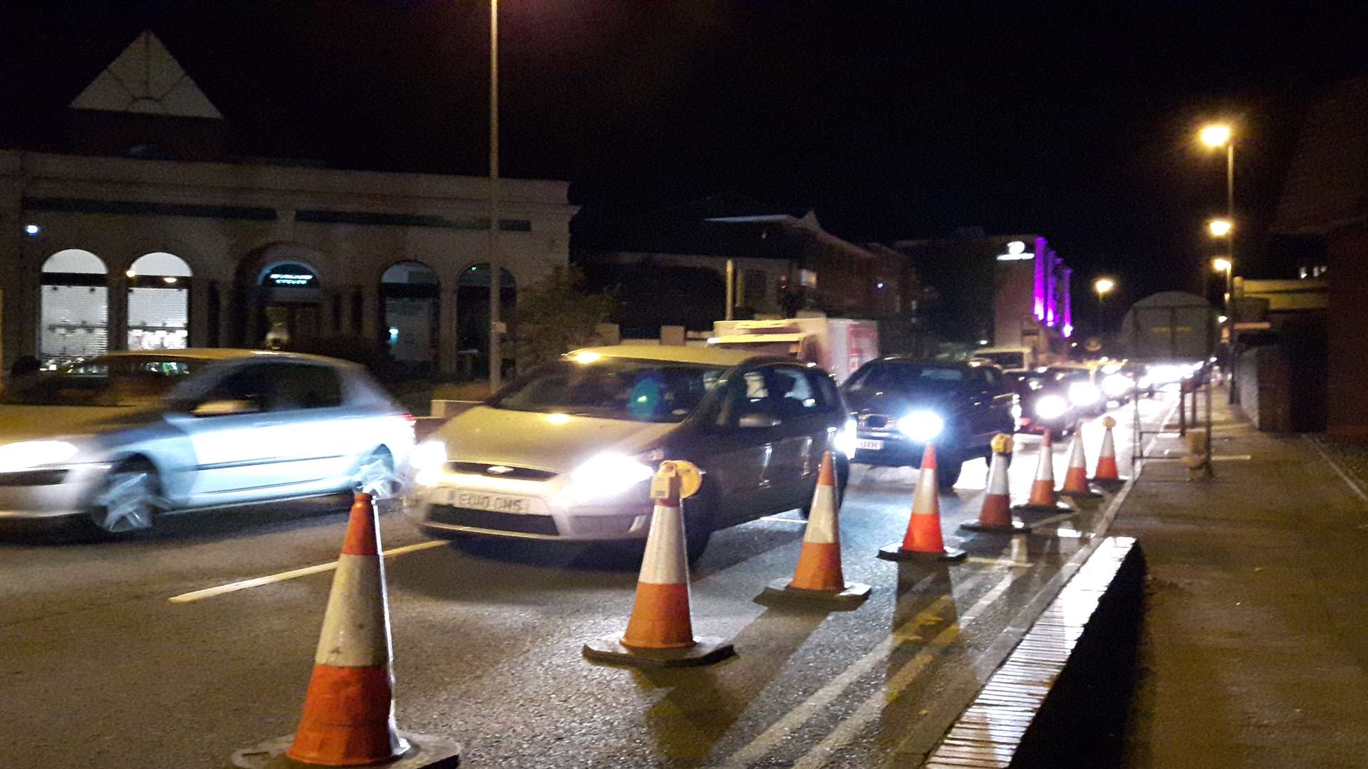 Traffic is queuing up Tonbridge Road, and Rocky Hill back down towards the roadworks