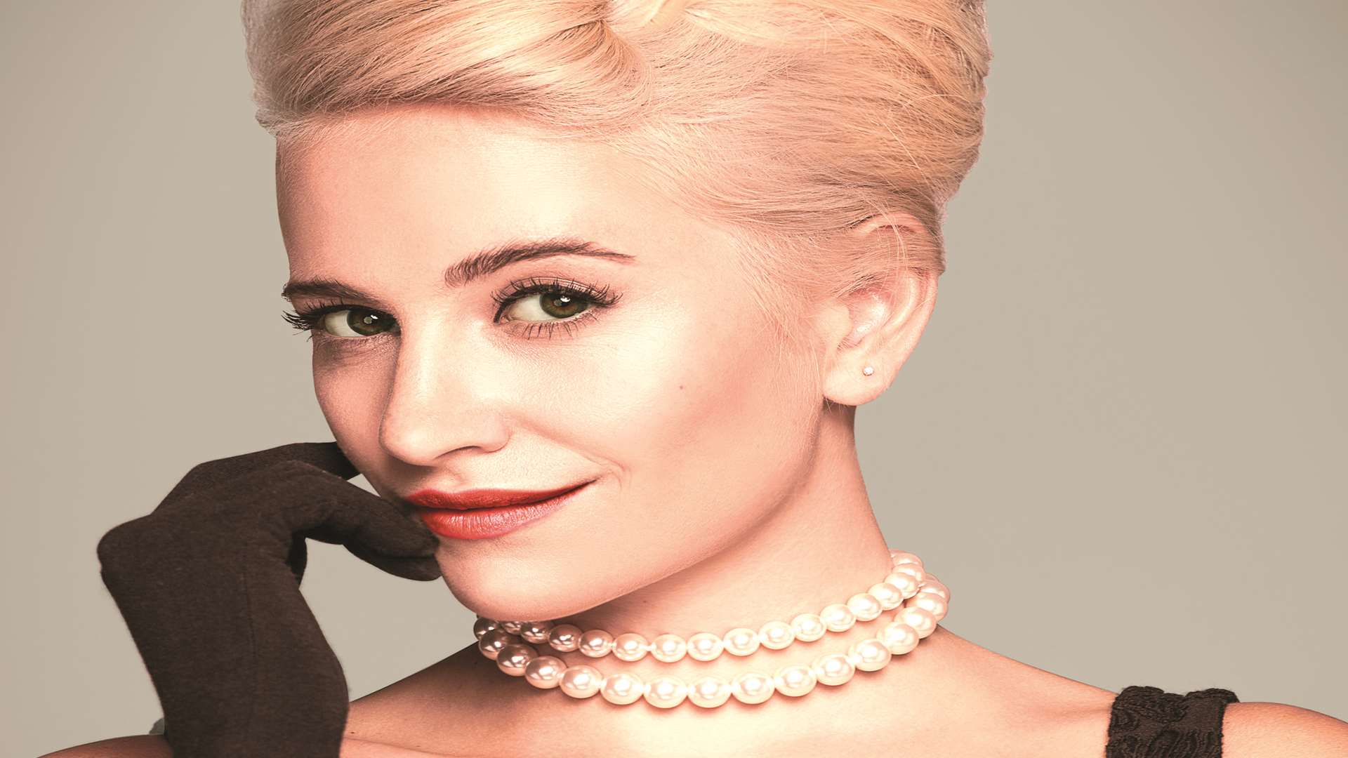Pixie Lott as Holly Golightly in Breakfast at Tiffany's at the Marlowe Theatre in Canterbury