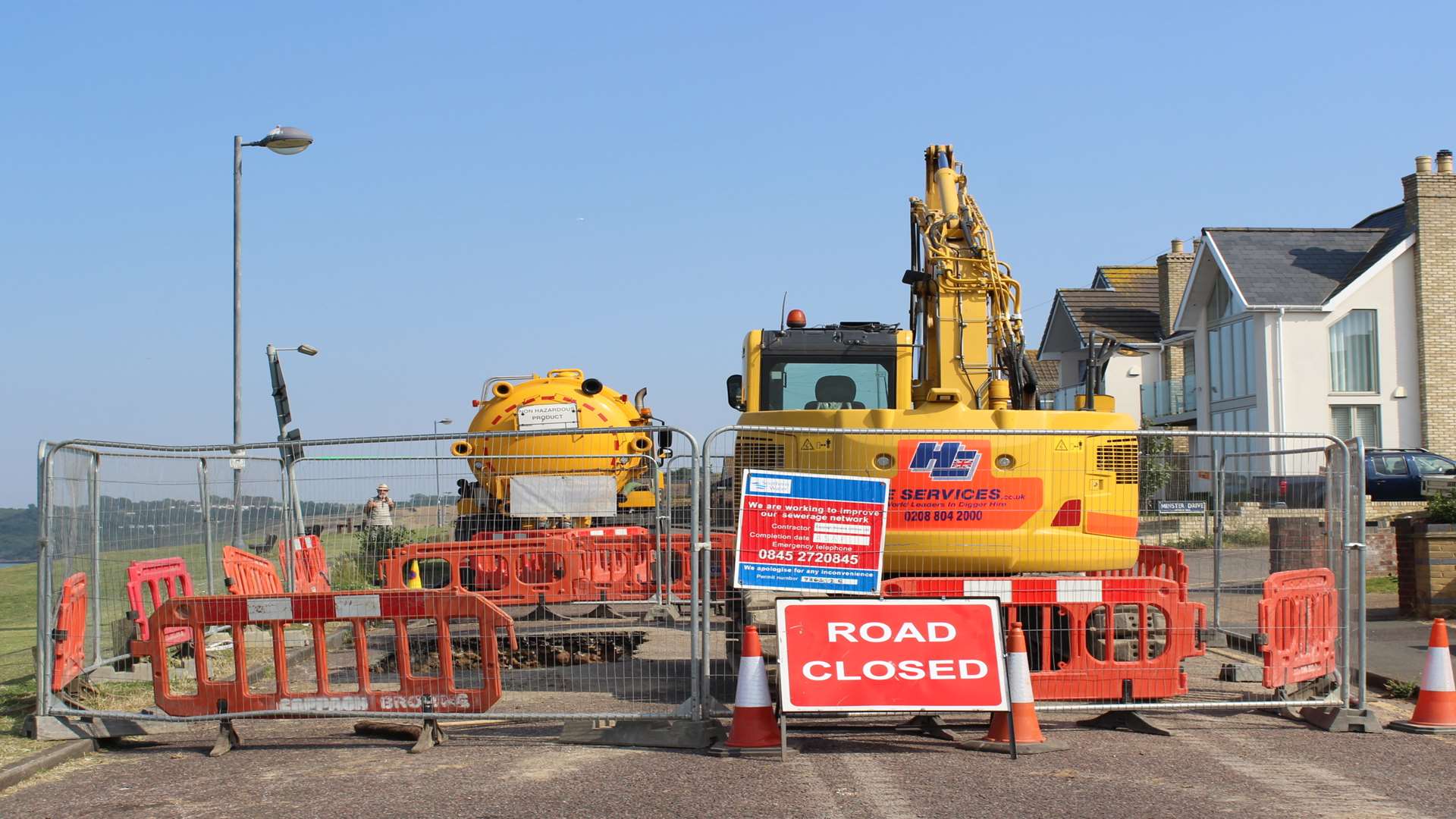 Road closed for repairs to The Leas at Minster in July 2016