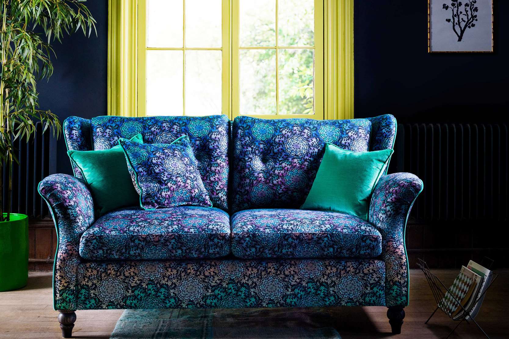 A new modern classic, Kemp offers a range of sophisticated sofas and chairs that nod to mid-century design and refuse to compromise on comfort. The option to feature contrast piping and buttoning bring the Kemp designs bang up to date
