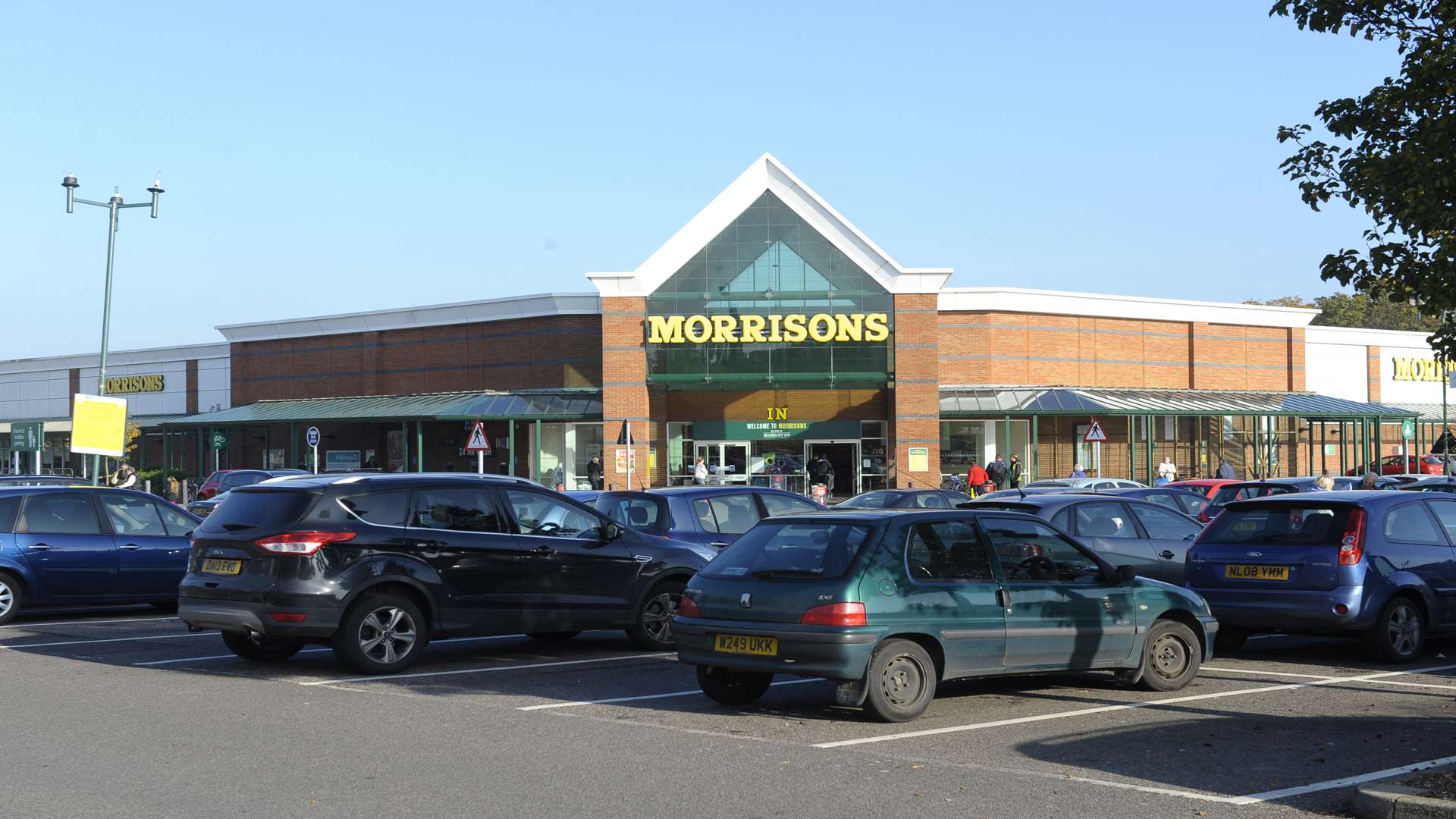 Morrisons supermarket where the distraction thefts took place.