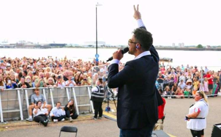 Singer and reality star Peter Andre performing at the Gravesham Riverside Festival in 2022. Picture: Gravesham Council