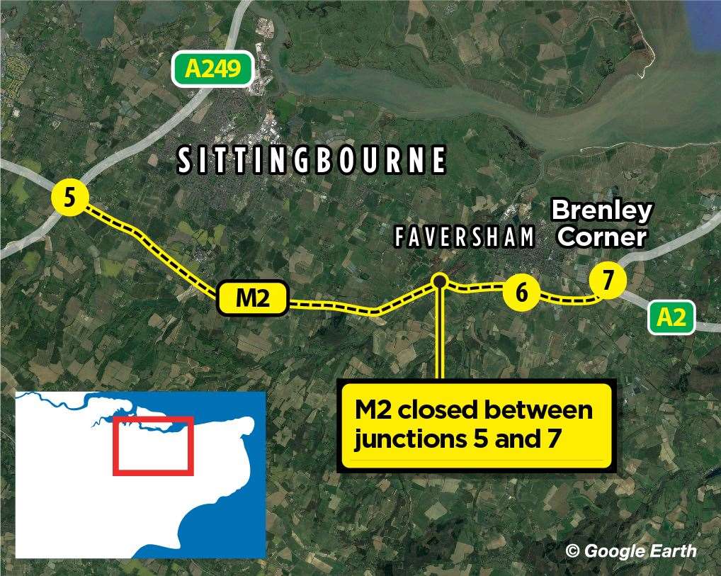 The M2 is shut London-bound between junctions 7 and 5