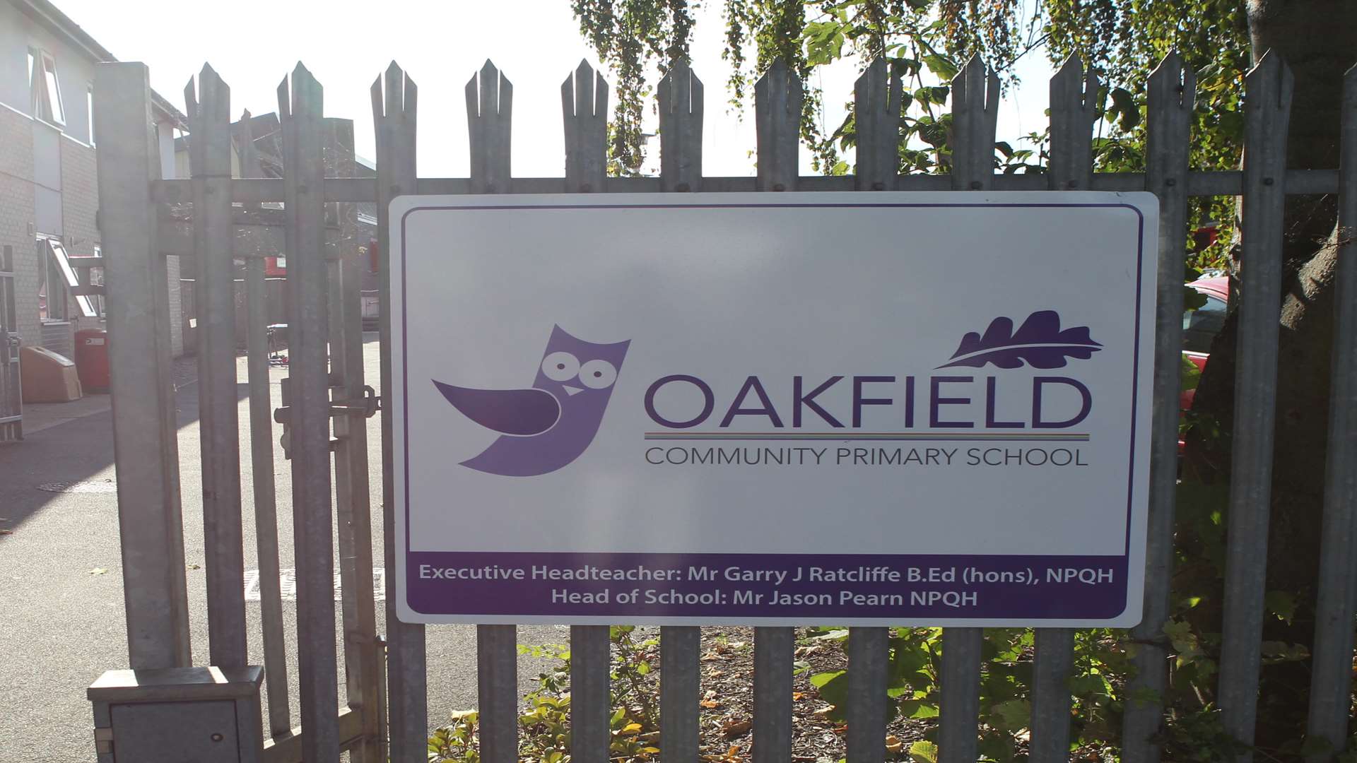 Oakfield Primary School in Dartford.