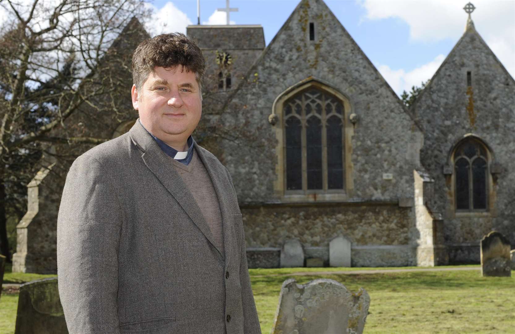Rev Simon Tillotson agrees with the Diocese’s guidelines