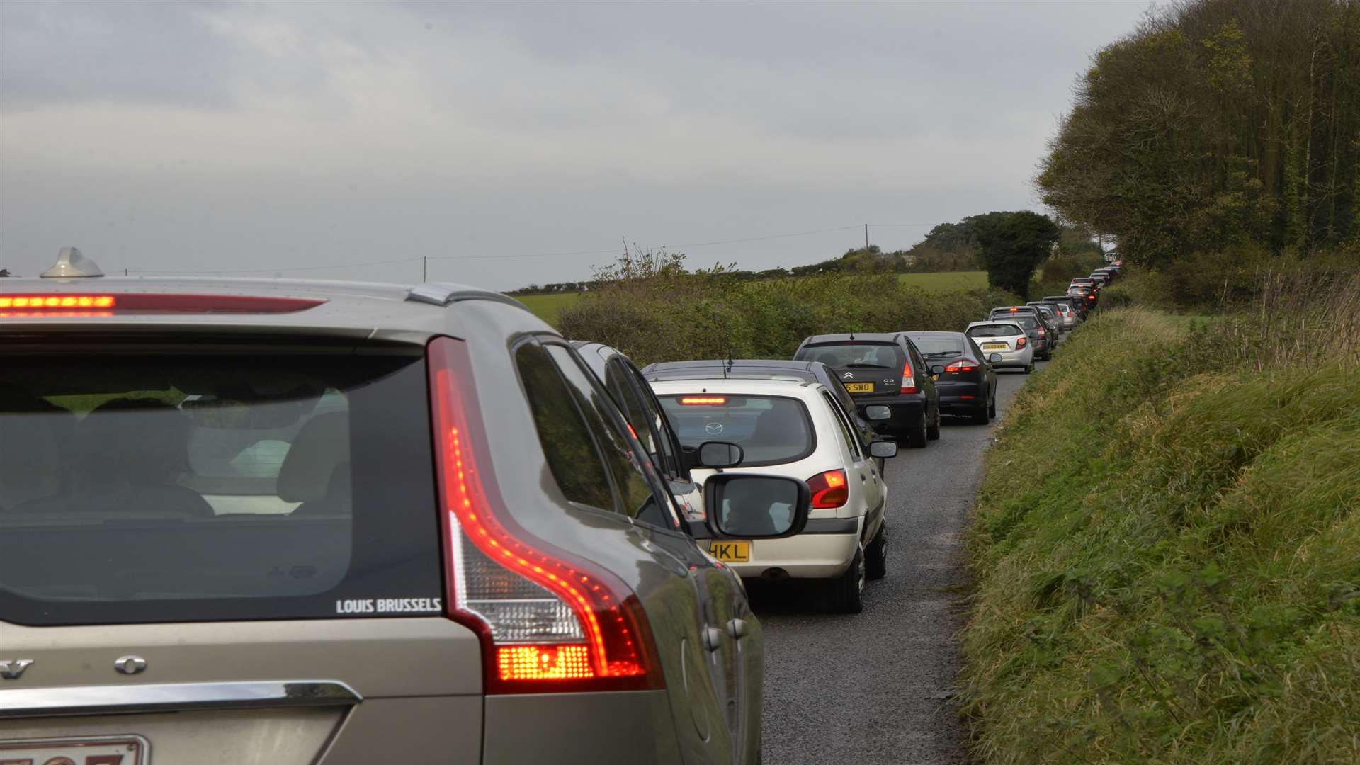 Cars on the road contribute to the nitrogen dioxide emissions