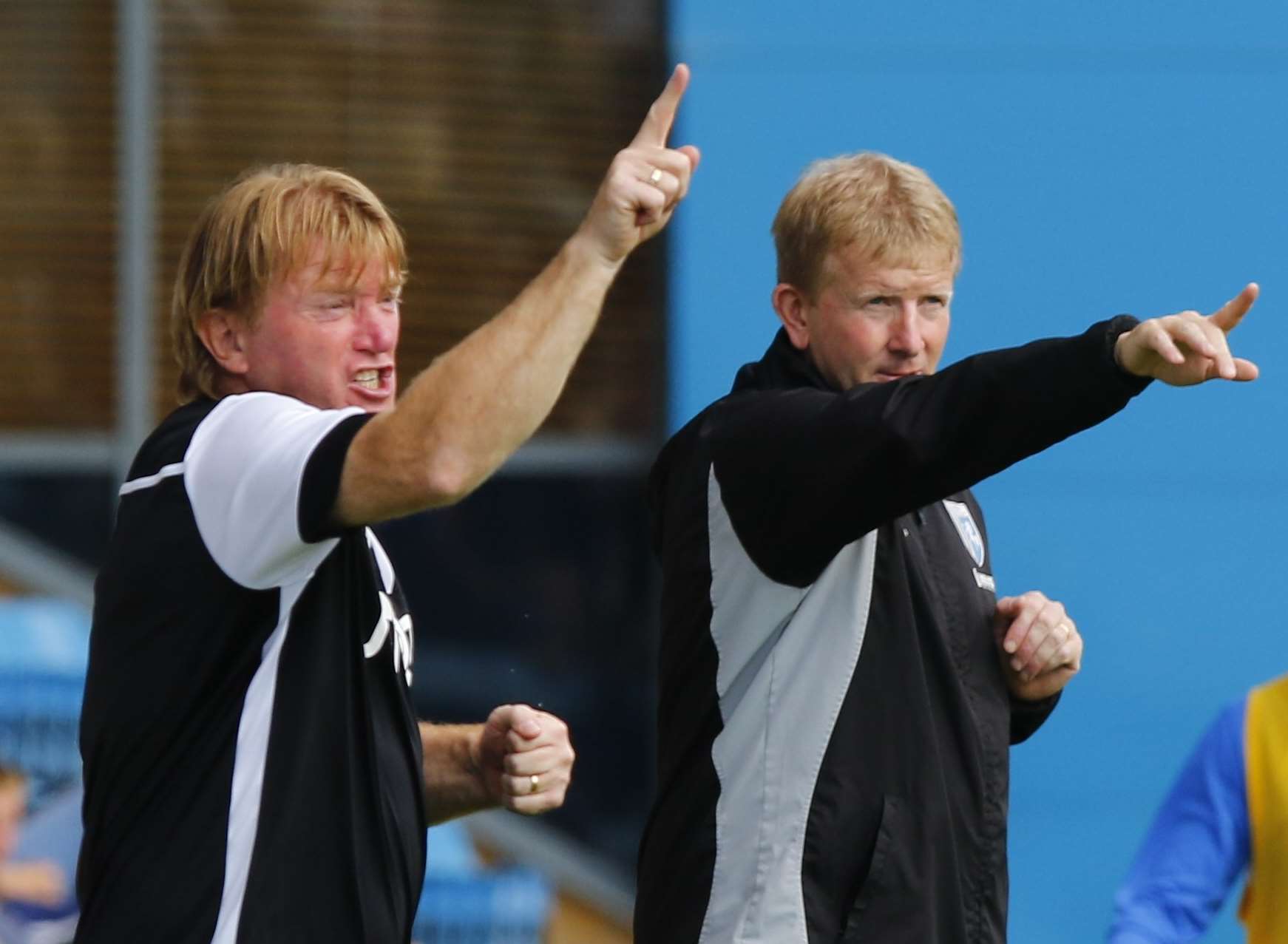 Gills head coach Ady Pennock and Bradford boss Stuart McCall make their point. Picture: Andy Jones