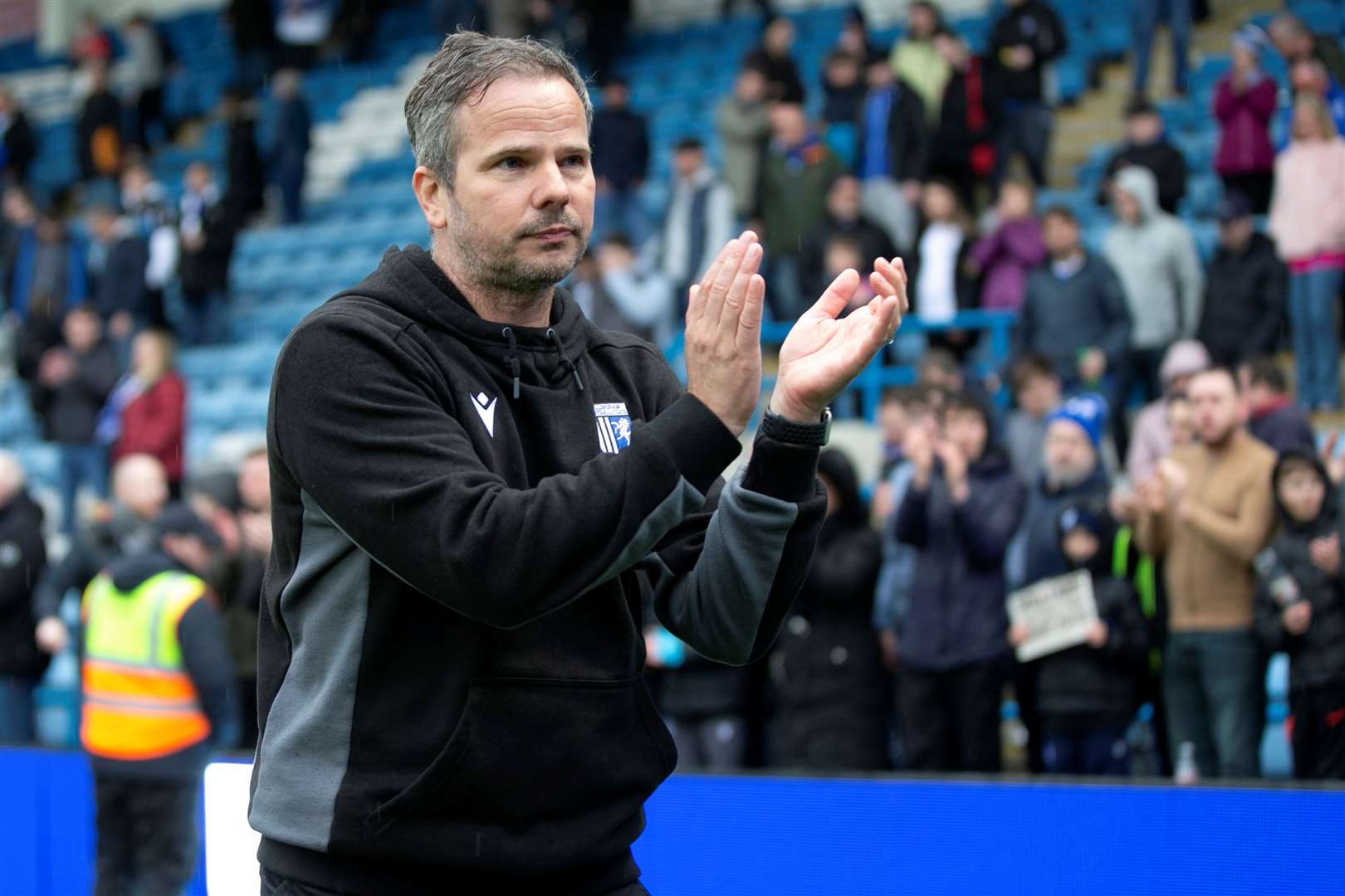 Stephen Clemence thanks the fans in what turned out to be his last game in charge of Gillingham Picture: @Julian_KPI