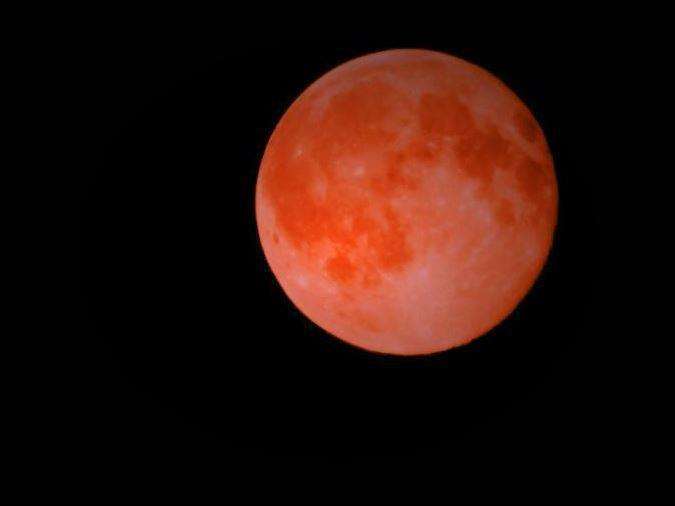 A super blood moon captured in Whitstable in September 2015. Picture: Guy Packman