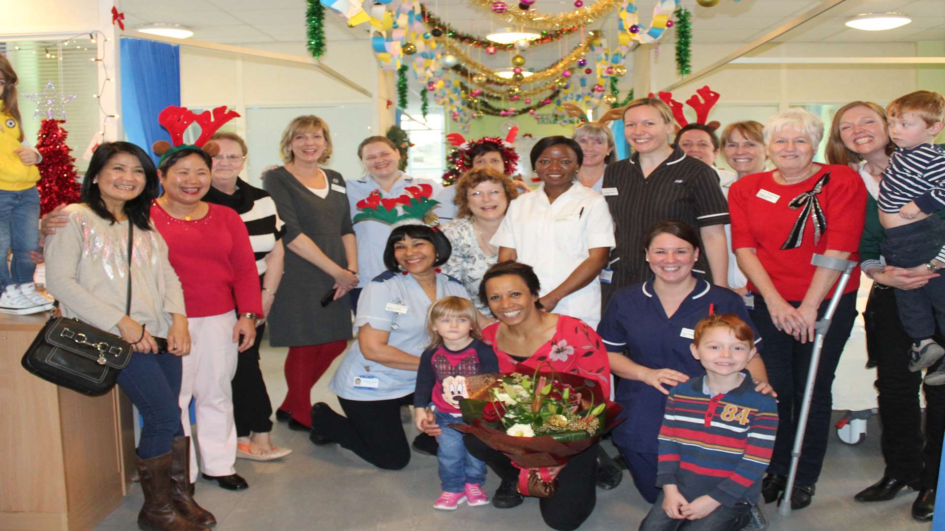 Dame Kelly Holmes joined teams at Sevenoaks Hospital to judge the Christmas decoration competition