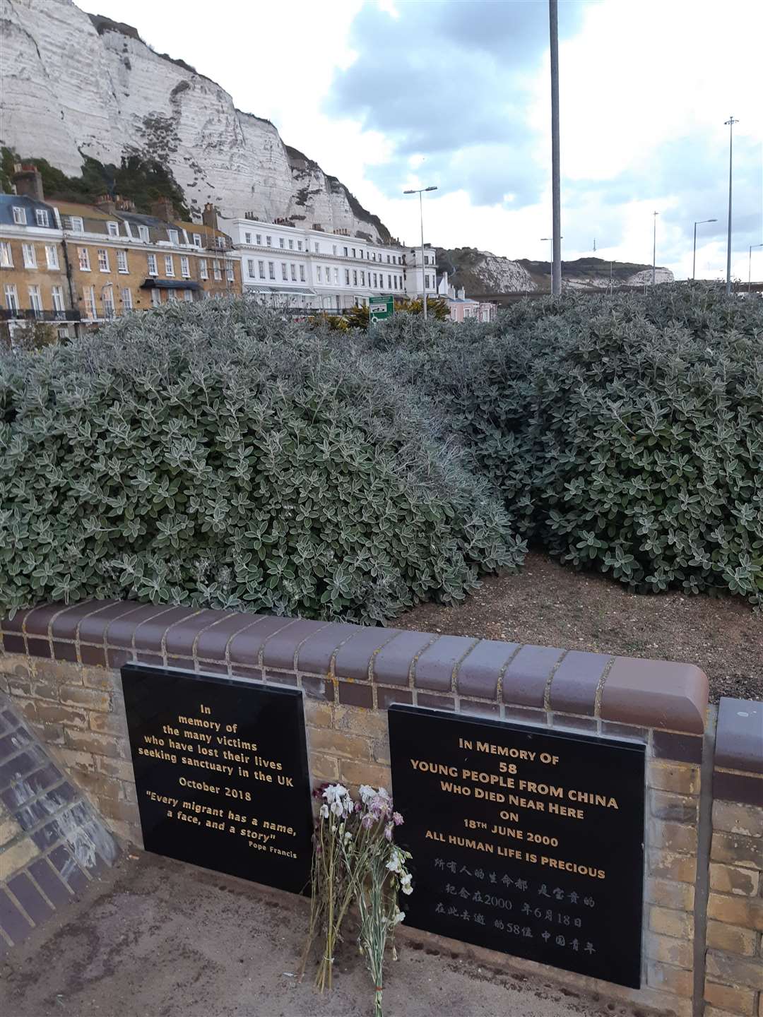 The now-twin memorials at Dover. (6046399)