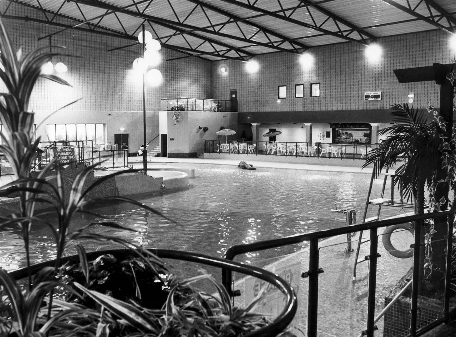 The swimming pool in 1990