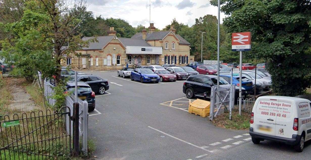 School kids "will find it dangerous to walk to Bearsted Station"