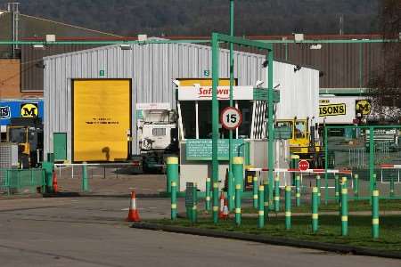 The site will be Waitrose's fourth regional distribution centre