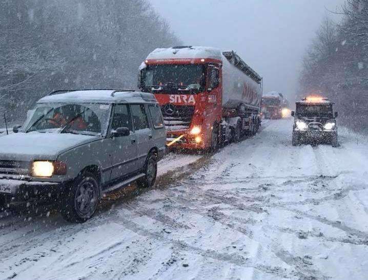 South East 4x4 Response team may be called on again to help tow people out of snow