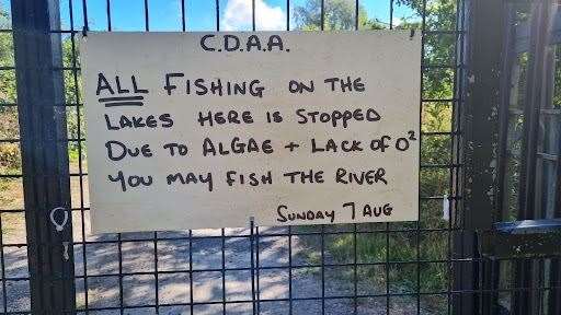 A notice says Fordwich lake is closed to fishermen