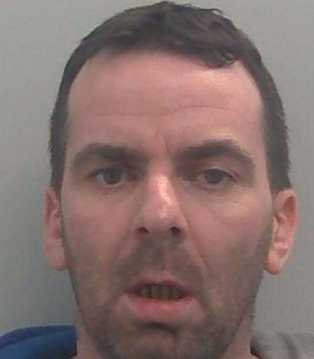 Scott Barham is wanted by police. Picture: Kent Police