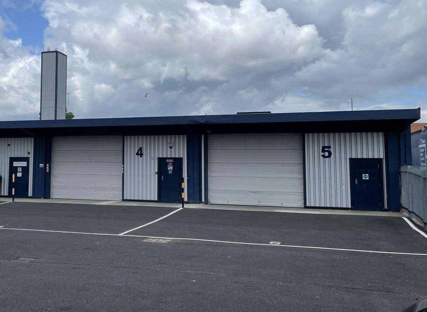The micro-distillery is set to be established at the Southdown Enterprise Park in Brunswick Road, Ashford
