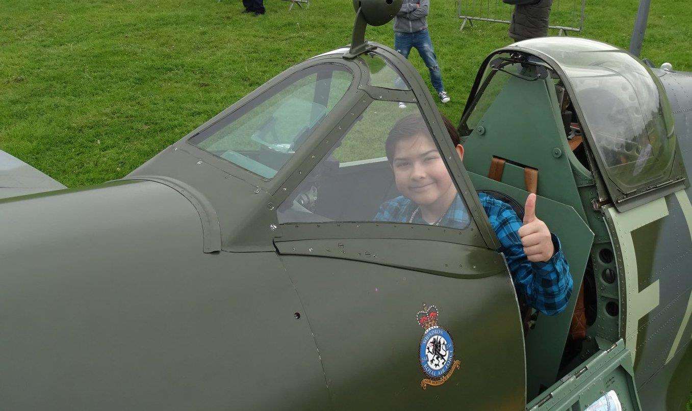 Thomas flew alongside a Spitfire and a Hurricane