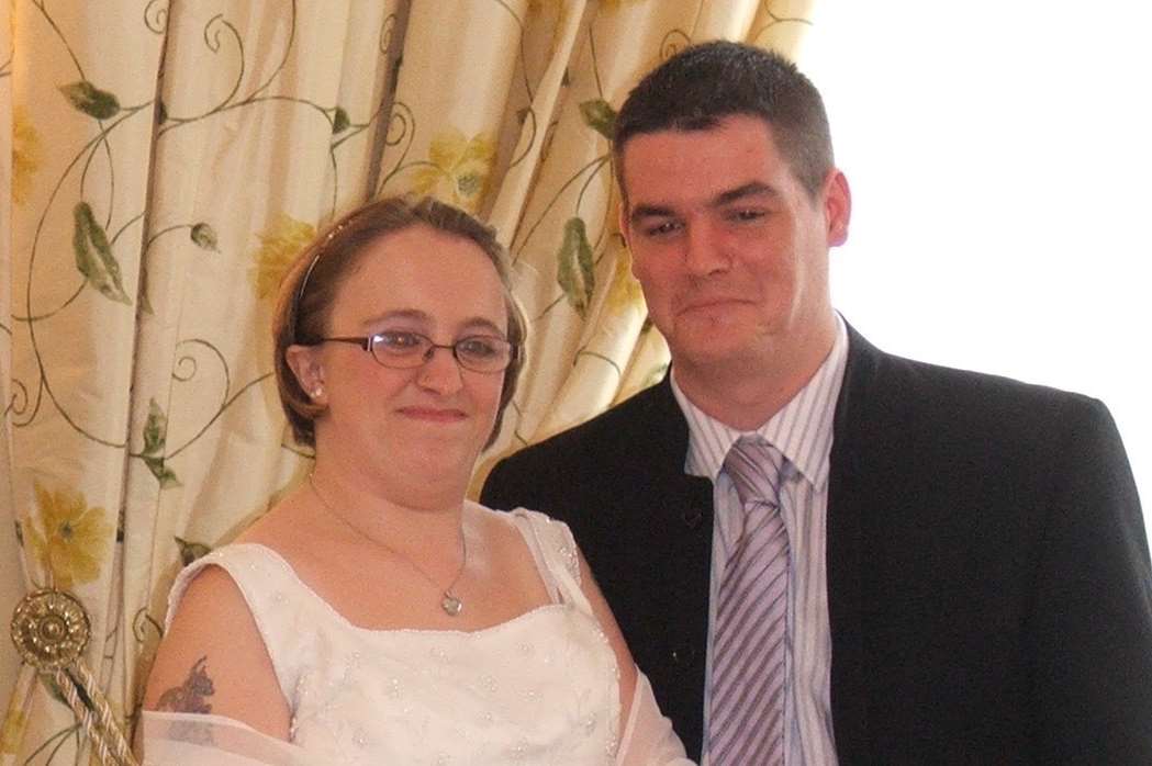 Melissa and Matt on their wedding day in 2007