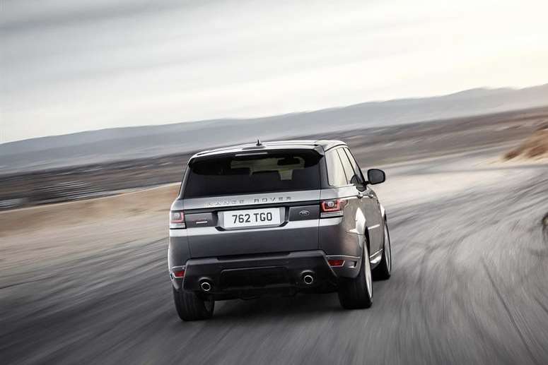 The Range Rover Sport SDV6 handles surprisingly well for a car of its size