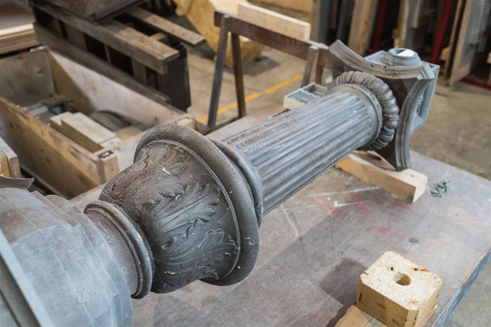 Hargreaves Foundry worked to handcraft replacement ornate lamp posts (10006355)