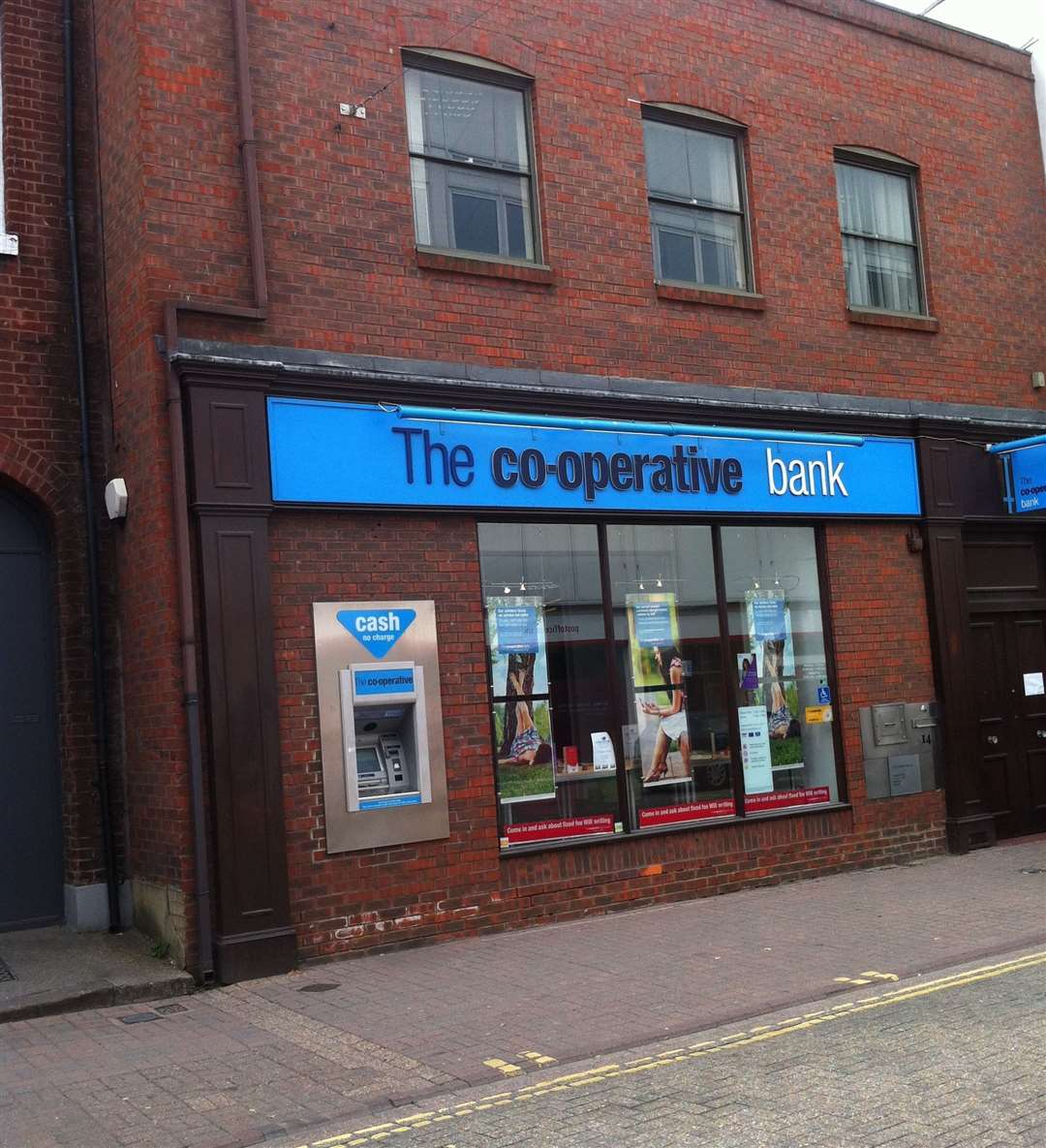 The Co-operative bank in Hythe Street has permanently shut its doors. Photo: Julia Roberts