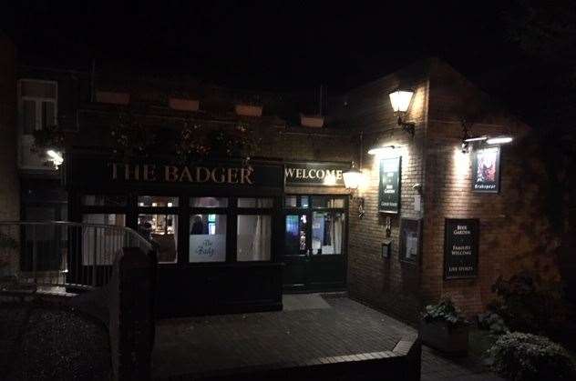 et right at the centre of New Ash Green’s concrete jungle, The Badger is not a pub you’re going to walk past and think: “I must pop in there”