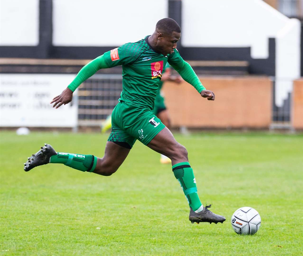 Ade Yusuff in action for Cray Valley at Maidenhead in the final qualifying round Picture: Dave Cumberbatch