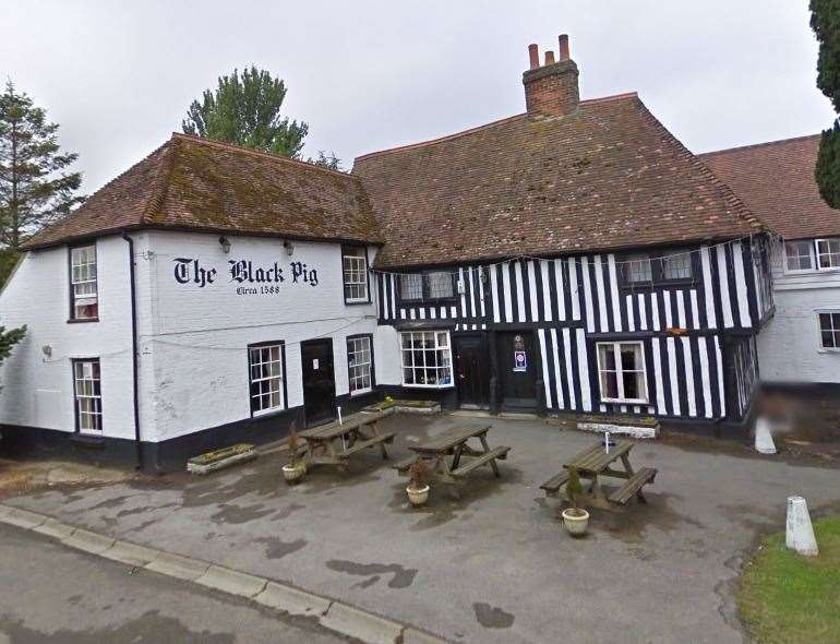 The Black Pig pub in Staple