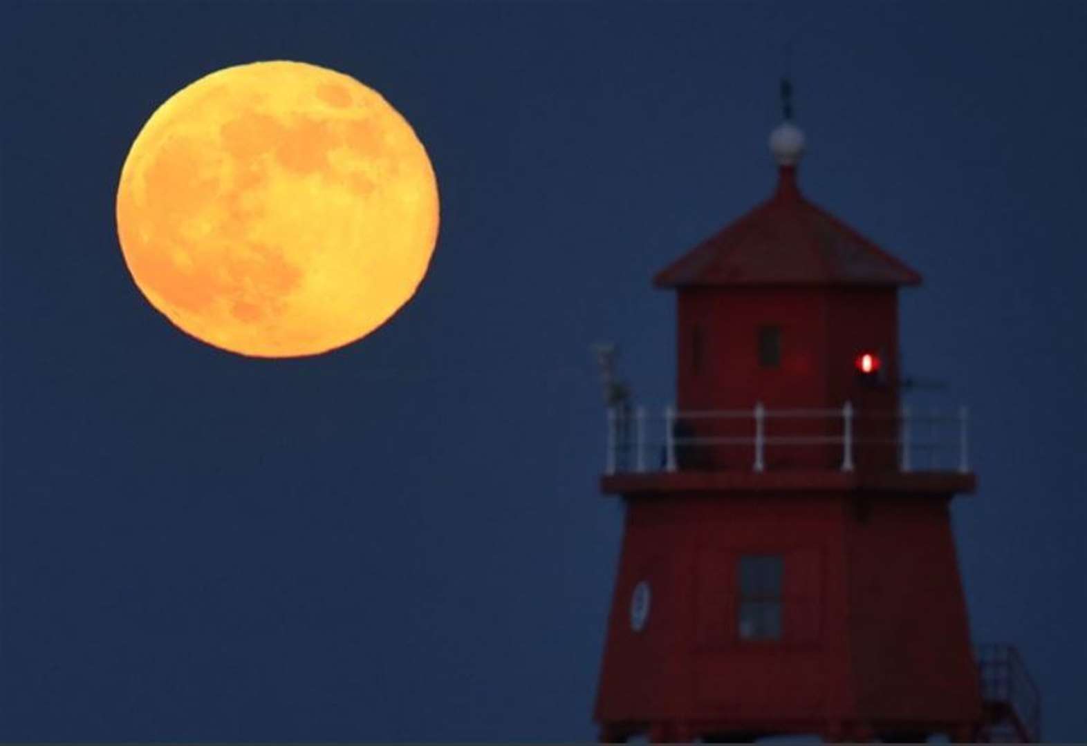 Strawberry Supermoon set to delight skygazers and here's when to see it