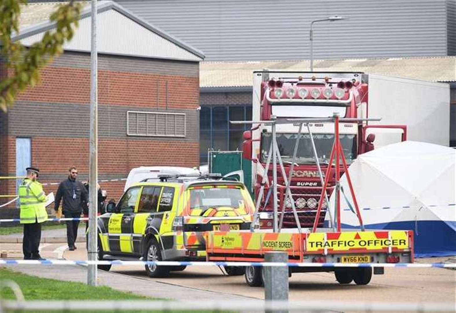 Bodies found in lorry were Chinese migrants