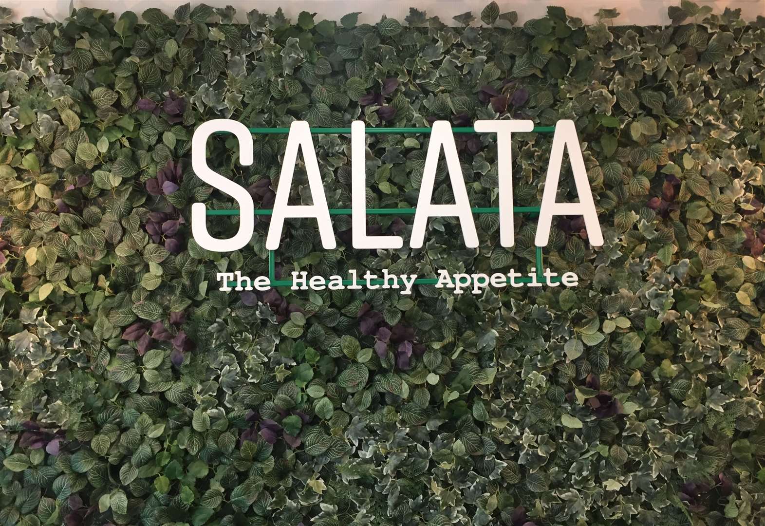 New salad bar opens