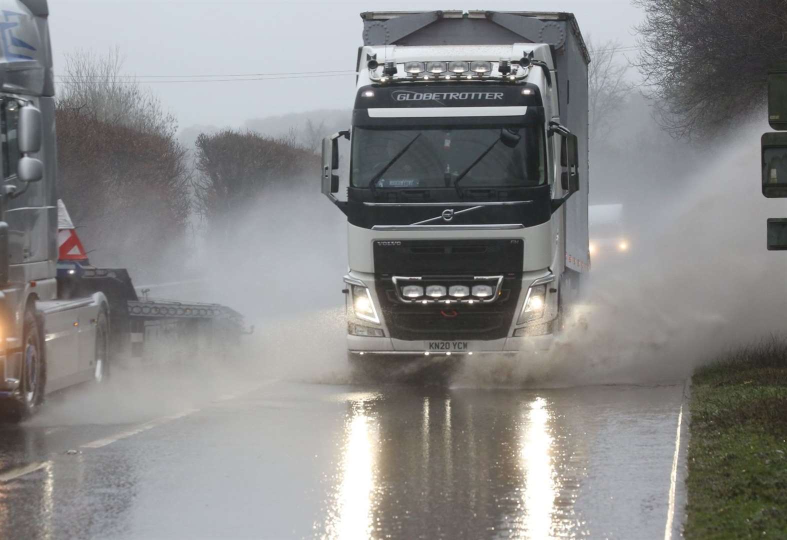 Kent weather warning for flooding and rain