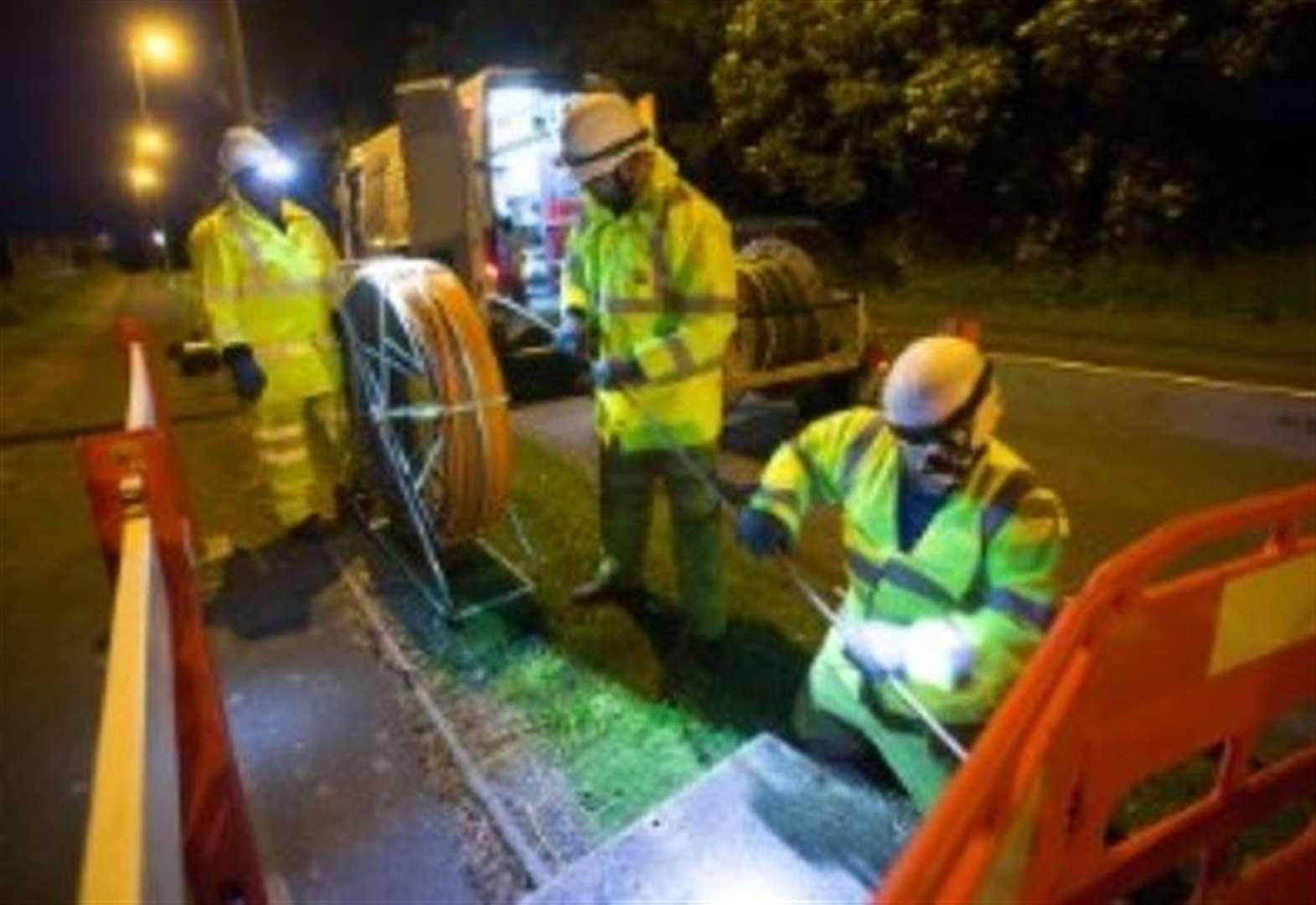 Reward to catch cable thieves as hundreds without internet
