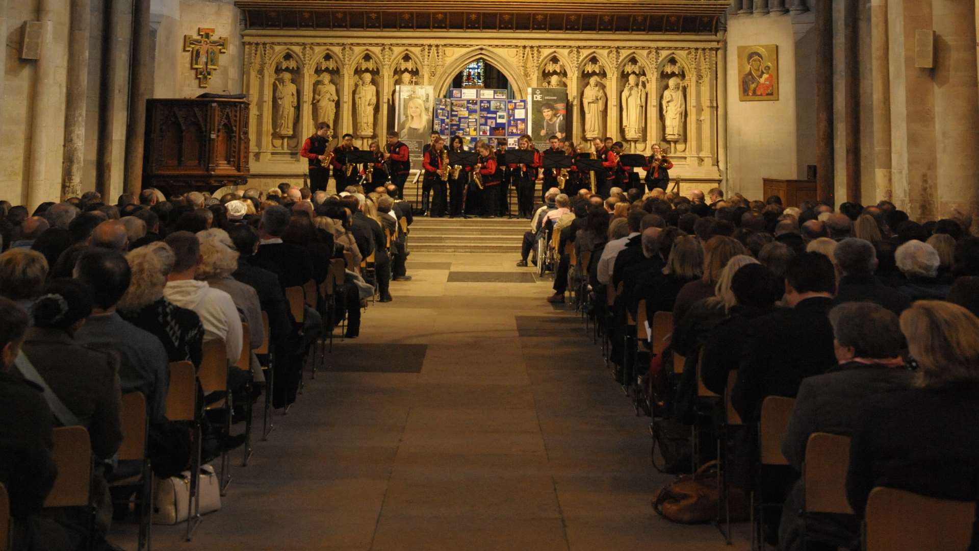 Medway DofE hold two presentation evenings at year at Rochester Cathedral