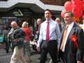 Labour leader back in Gravesen