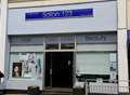 Thieves swipe straighteners from salon